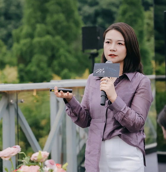 李力-设计在场：暮光之城咖啡店