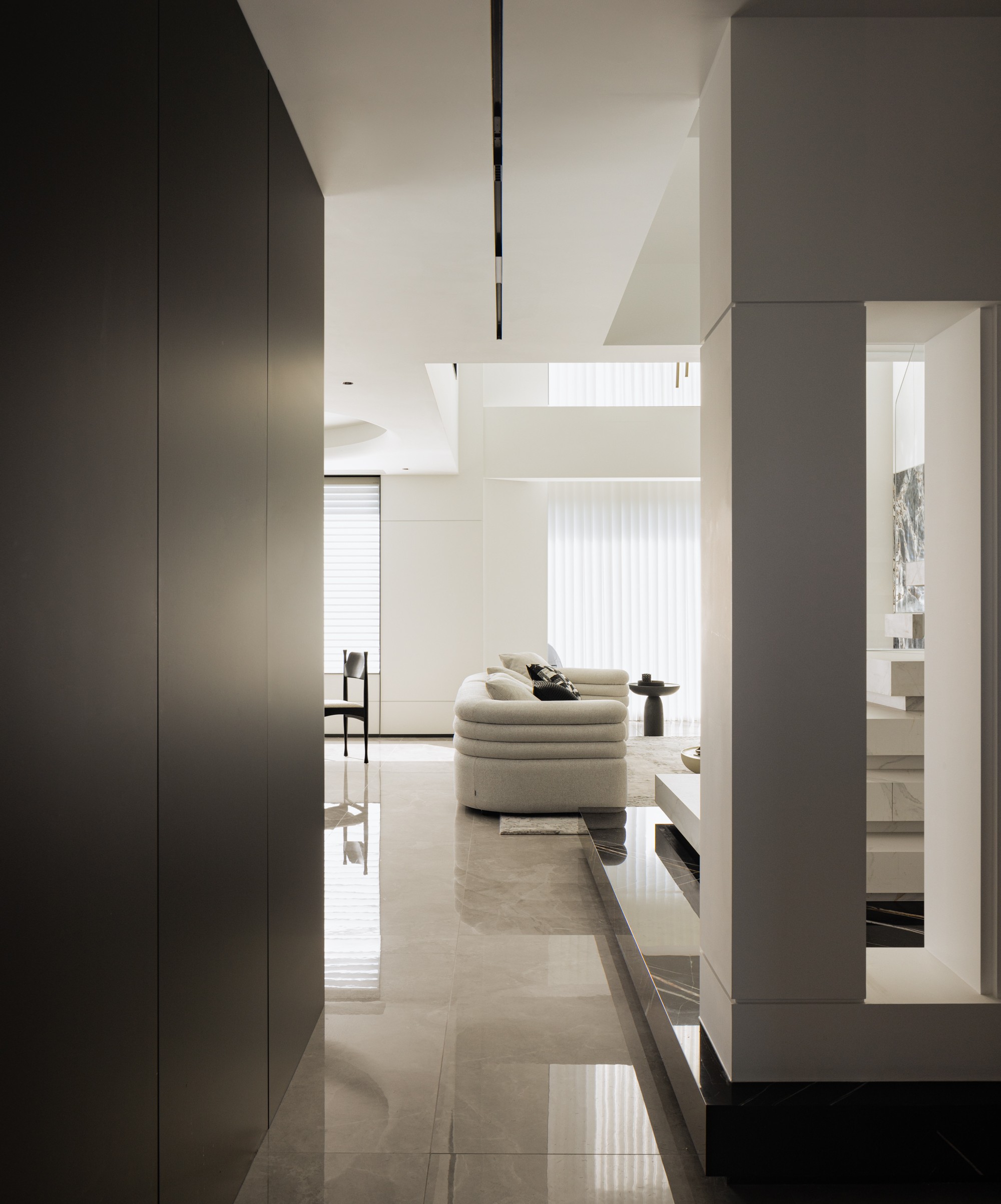 构建一曲黑白栖居之诗