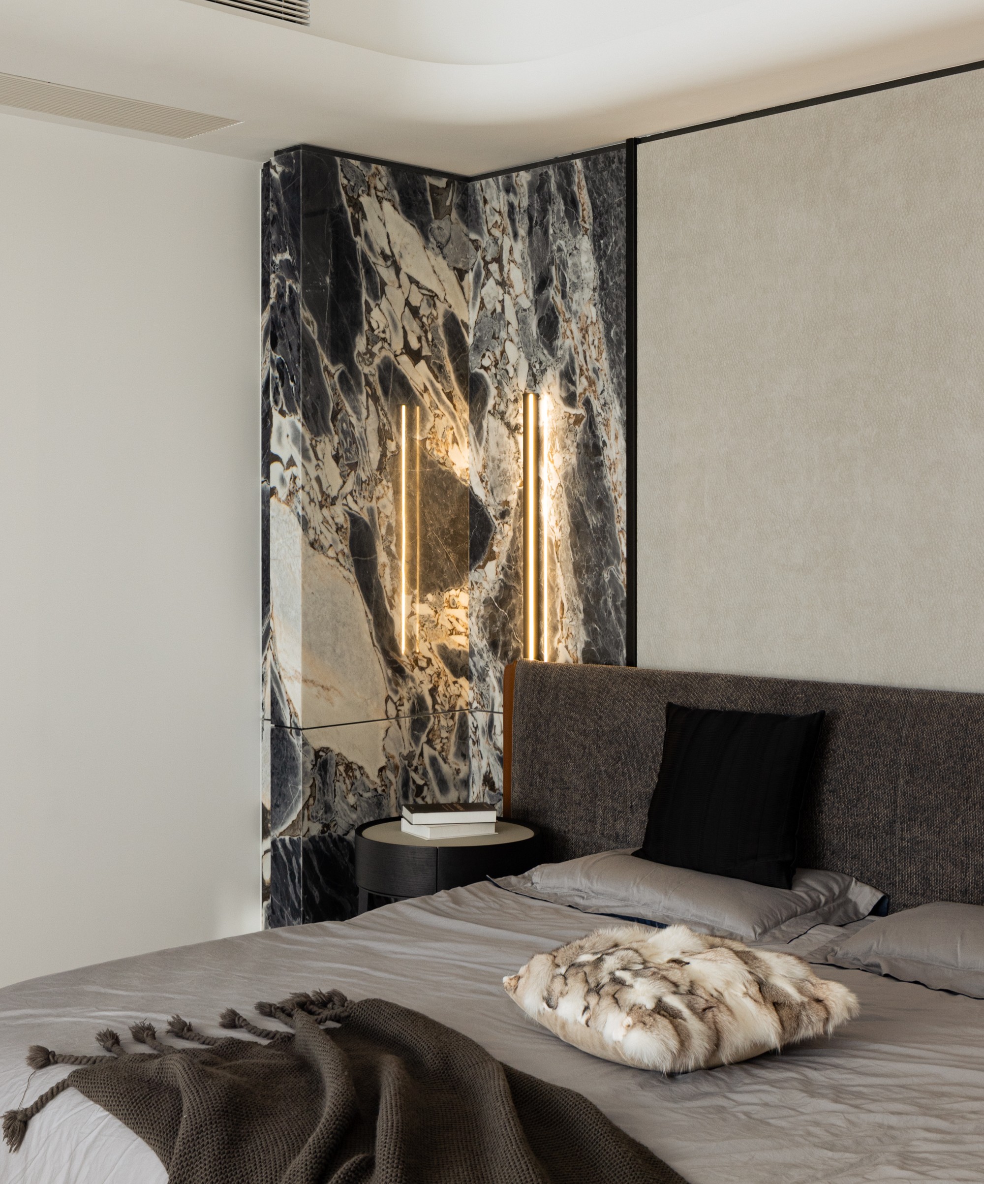 构建一曲黑白栖居之诗